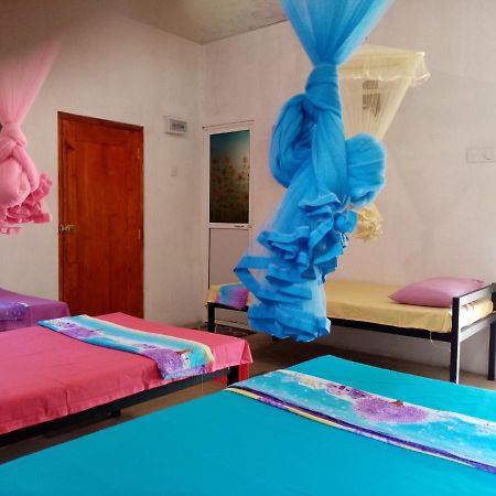 Helena Hostel Диквелла Экстерьер фото